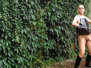 The Horny Rubber Gardener 12 Thunderstroke Cum Shots