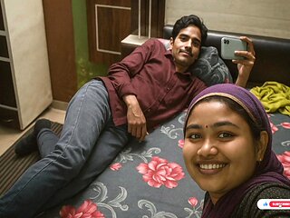 Pakisthani Village Stepsister Savita Hot Romantic With Bed Kiss By -snapchat143