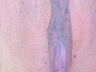 Real Amateur Couple: He Eats Her Out Before Fucking