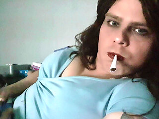 Crossdresser Close-up smoking play