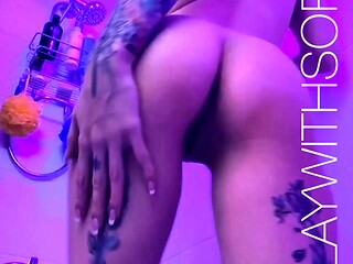 Big boobs amateur blonde customer ass fucked for free