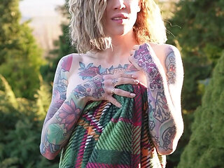 The Forest Sees Me Naked, Only Towel Keeps the Secret