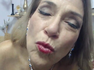 Step-granny Loves to Suck Dick