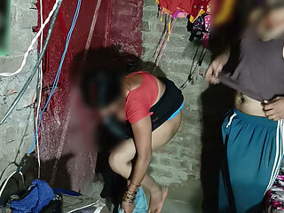 Secret sex in broad daylight, brother-in-law entered the sister-in-law's room and persuaded the sister-in-law to her, then sucked the nipples, choosing the sister-in-law, the sister-in-law landed the muscle and stood up to the doctor.