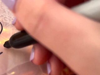 Looking for a Signed Full Glossy Photo of Me?