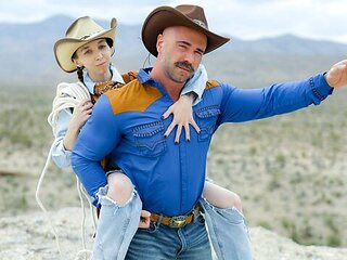 Doggystyle video with rosy Breezy Bri from Tomboyz