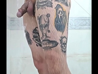 GORDINHO CAIU NA NET BATENDO PUNHETA NO BANHO