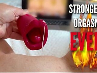 Hot Latina teen masturbates and cums watching porn