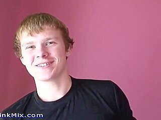 Cute Bobby Play Solo Classic Porn Guys