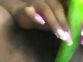Ebony babe vegetable fucking!