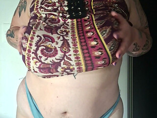 Chubby Nerd Strips for You (beautiful Saggy Tits)
