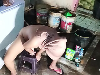 Masturbating my hairy pussy