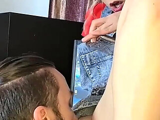 Nerd girl gets dick for fixing computer