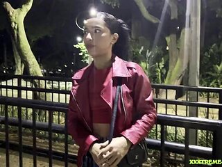 I TAKE A STRANGER HOME IN MEDELLIN AND END UP FUCKING HER WITHOUT A CONDOM