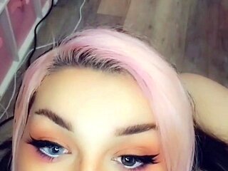 Amateur czech teen in her first toy induced orgasm