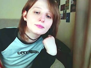 Brunette Solo Webcam Masturbation