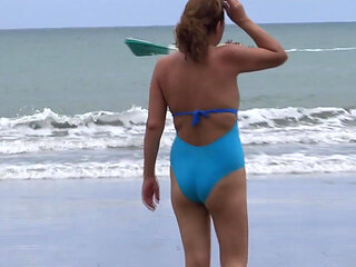 Stepmother Shows off on the Beach, She Makes My Cock Hard and Takes Me to Satisfy Me