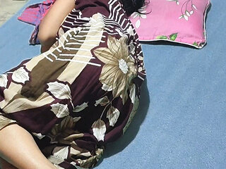 Young Bhabhi and dewar sex enjoy