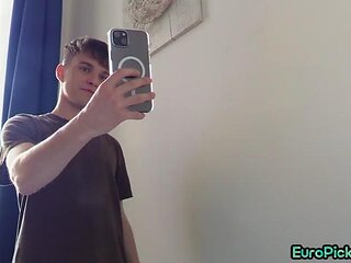 Skinny str8 gives blowjob to stranger