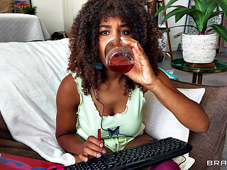 Gaming Gets Jenna Foxx Horny