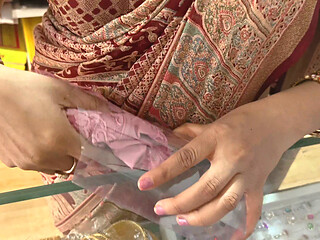 Bhabhi Sucked My Dick in Exchange for Bra and Panty in the Shop
