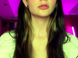 Amateur Webcam Teen Masturbates And Teases
