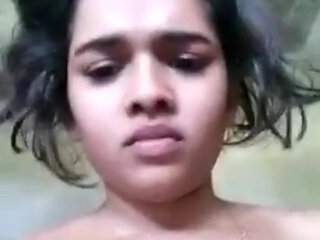 Srilanka Tamil Girl show her naked body for Her ex