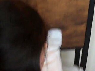 Sexy Girlfriend Aubry Babcock Wants to Warm up on Your Cock
