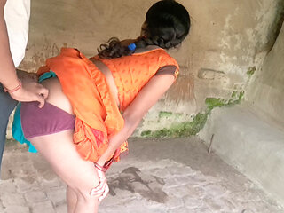 Indian Wife Sonia In saree