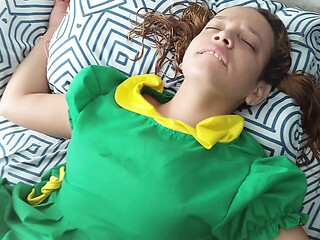 Amateur stepsister gets her tight Indian pussy filled with cum