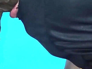 Tamil Manager Wife Birthday cheating with Company Staff, Desi Aunty romance sex, Mallu Aunty doggy style