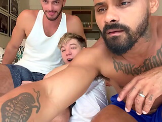 PEQUENO QUE AGUENTA PAU GRANDE e Grosso