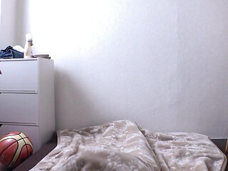 Two hot babes share lucky guy in FFM threesome