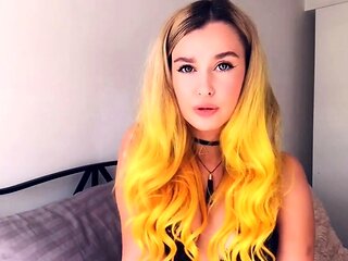 Amateur Webcam Teen Masturbates And Teases