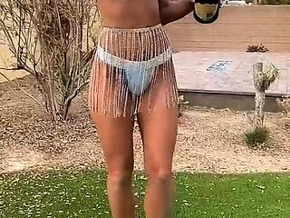 Brunette Solo Webcam Masturbation