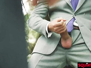 Hot Studs Alexandro Cabrera & Tom Storm Bareback Sex Outdoor