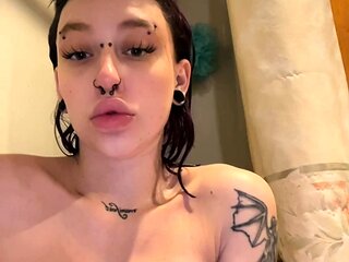 Big boobs milf masturbates with her dildo