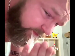 It'_s important to stay hydrated and keep your beard moisturized
