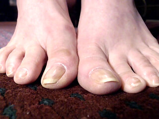Long natural toenails