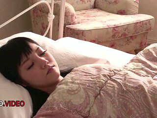 Hot Japanese Teen Rei Mizuna Gives Wild Threesome Blowjob