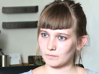 Brunette Solo Webcam Masturbation