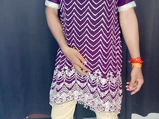 My step mom so panty like this and rubbing her pussy and ass