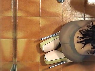 MILF in Pantyhose and High Heels Gives a Blowjob on Her Knees with Cum Swallowing