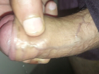 I feel pleasure when my step sister give me a handjob