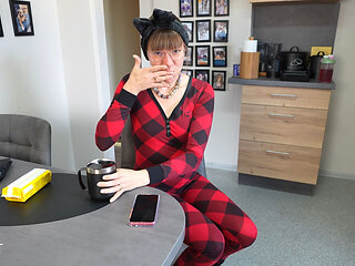 Handless Blowjob Brings Cumshot!