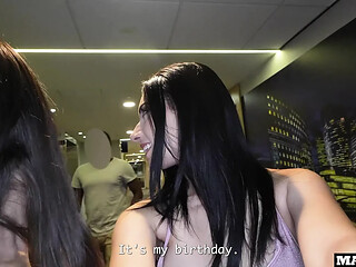 Colombian tourists invite a double penetration for a birthday surprise
