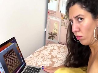 She Loves Playing Chess So Much That She Didnt Notice T...