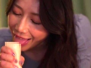 Teasing Japanese Girlfriend: A Sensual Encounter x1x427E313B930D8B6BEB
