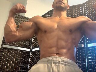 Troy's cocky flexing and huge biceps will have you stroking fast