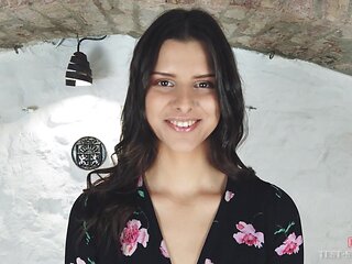 Exclusive Video with Pretty Cute Face Virgin Teen Viola Kat in Nude Casting